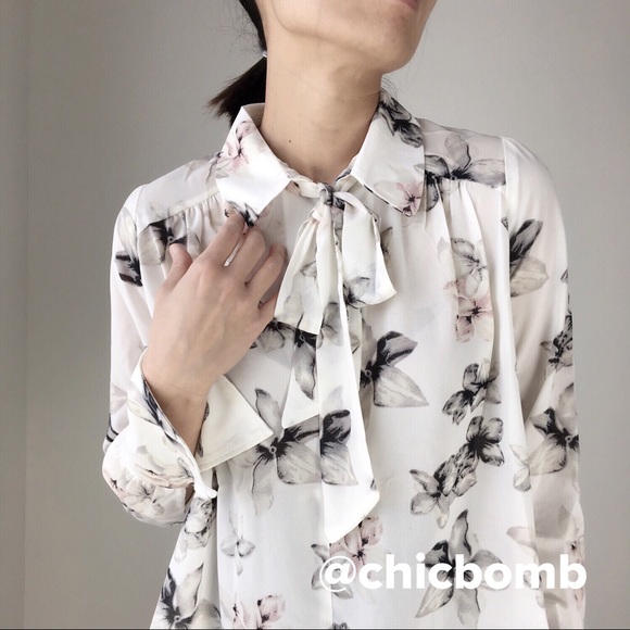 Blair floral ribbon collar blouse top - Picture 8 of 8